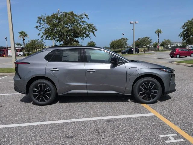 New 2026 Heavy Metal Toyota XLE image 3
