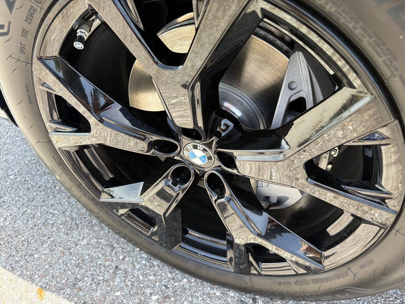 New 2027 Tanzanite Blue II Metallic BMW xDrive40i image 10