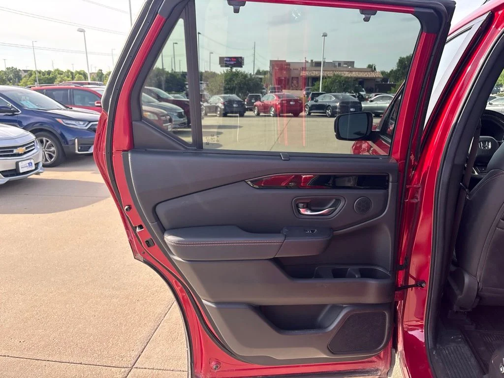 Used 2025 Red Honda TrailSport image 39
