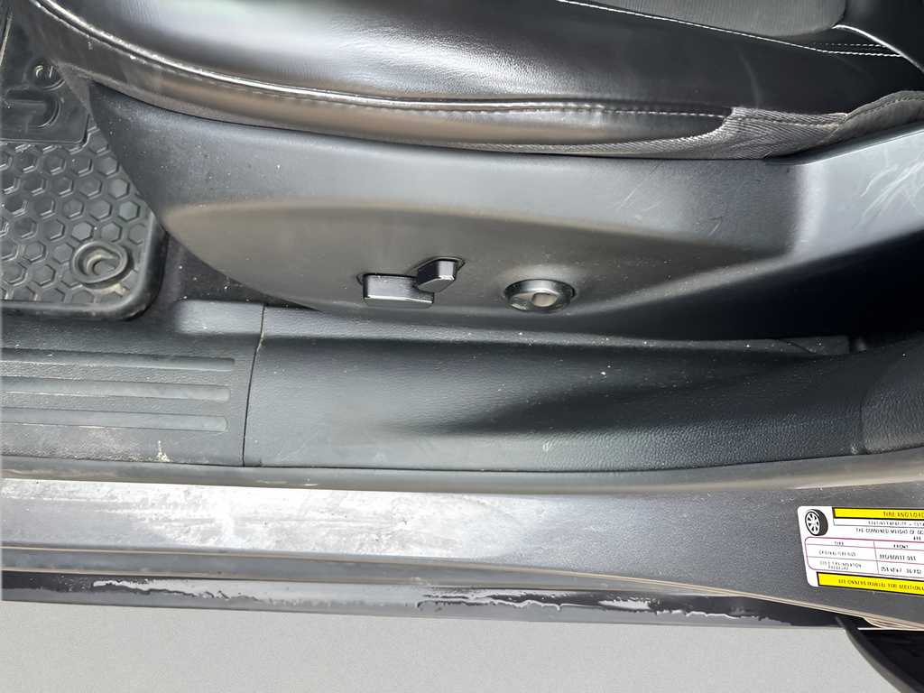 Certified Used 2020 Gray Jeep Latitude Plus image 21