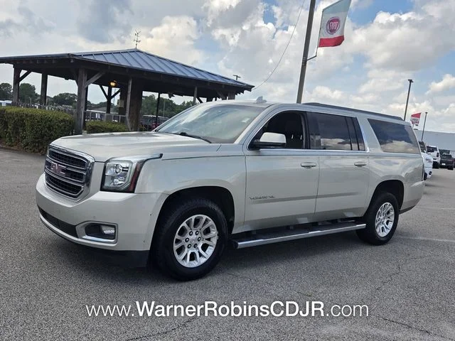 Used 2016 Silver GMC SLT image 3