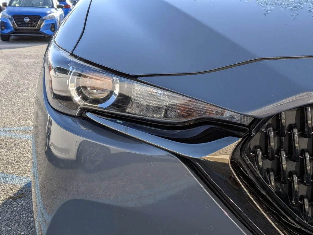 Used 2021 Polymetal Gray Metallic Mazda Carbon Edition image 8
