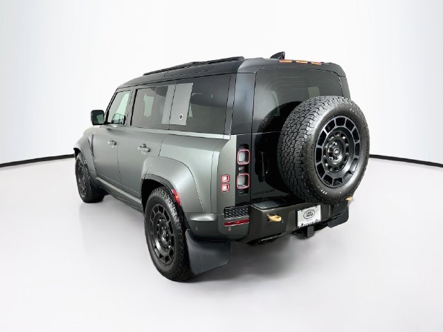 Certified Used 2025 Faroe Green Land Rover OCTA image 7