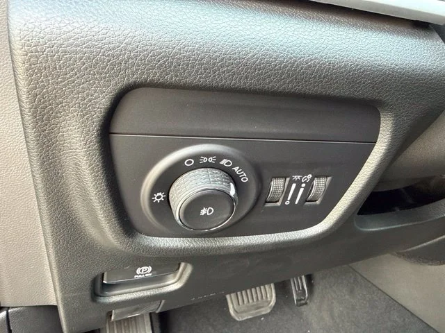 New 2027 Black Jeep Limited Reserve image 14
