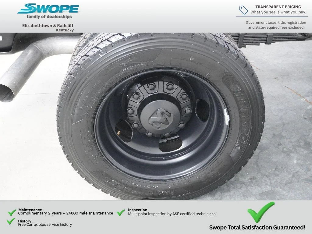 New 2026 Bright White Clearcoat RAM Tradesman image 18