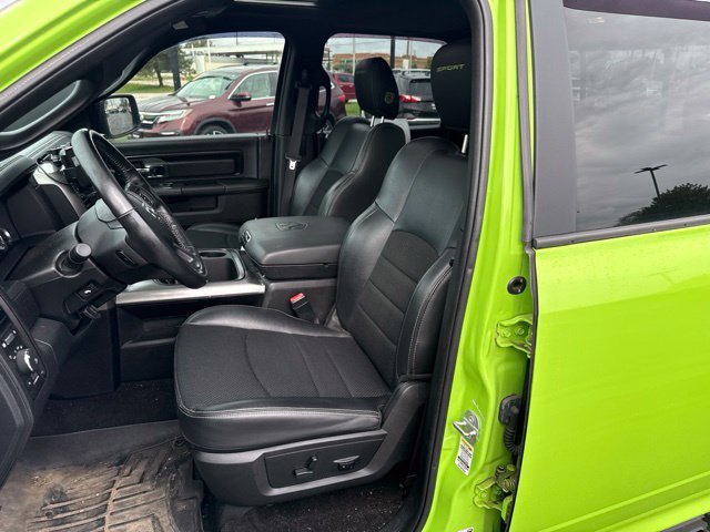 Used 2017  Ram Sport image 8