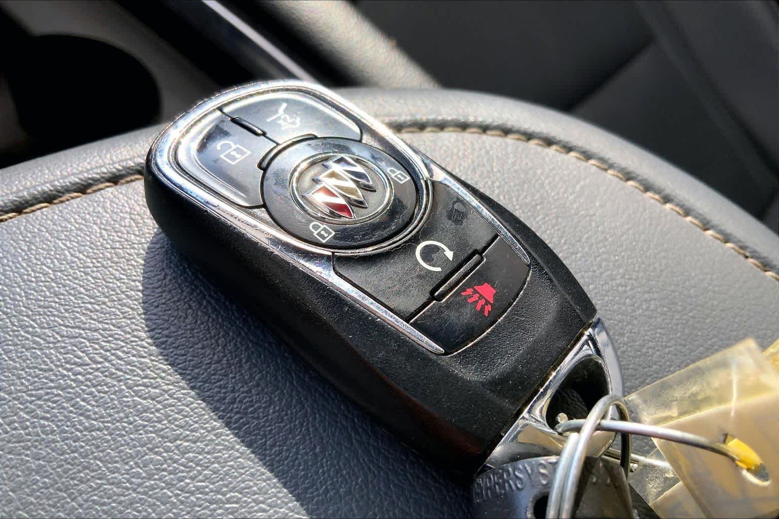 Used 2022 Summit White Buick Premium image 14