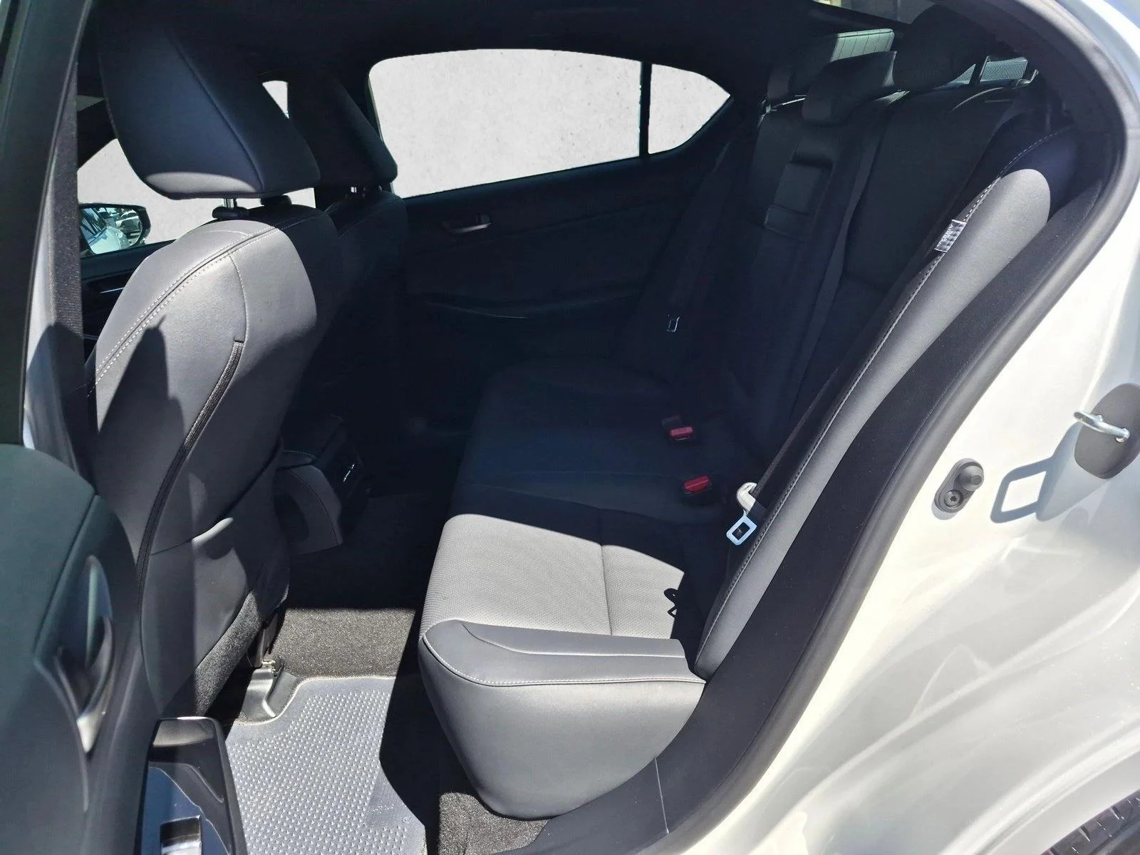 Certified Used 2025 Ultra White Lexus F SPORT DESIGN image 16