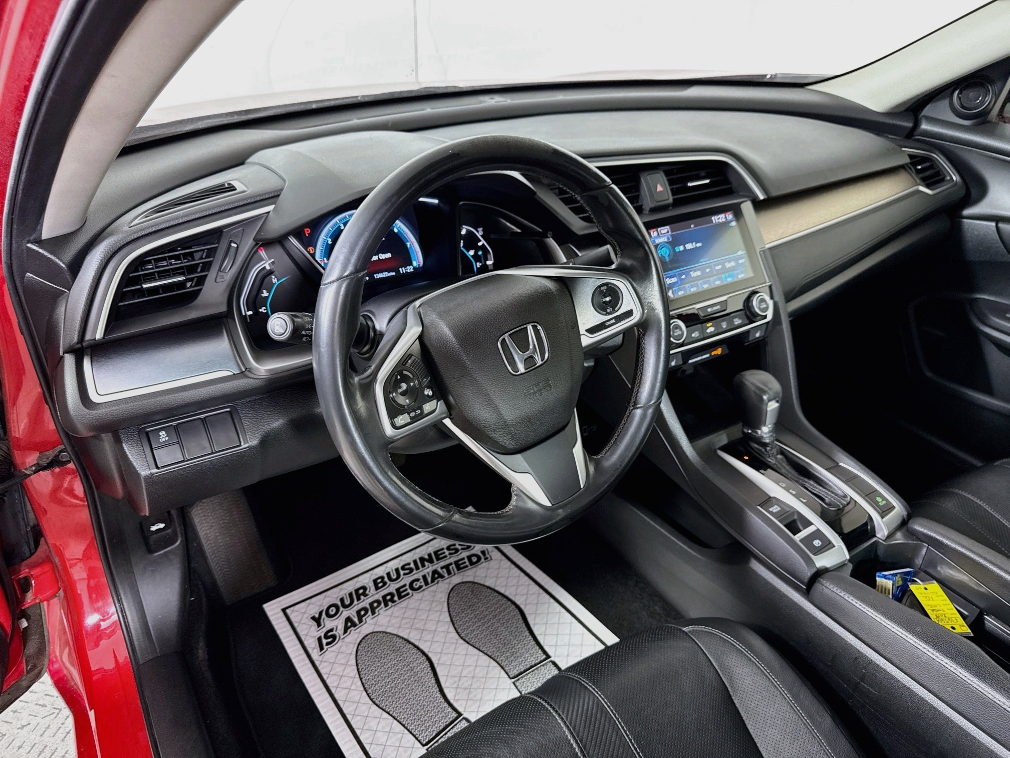 Used 2018 Rallye Red Honda EX-L image 15