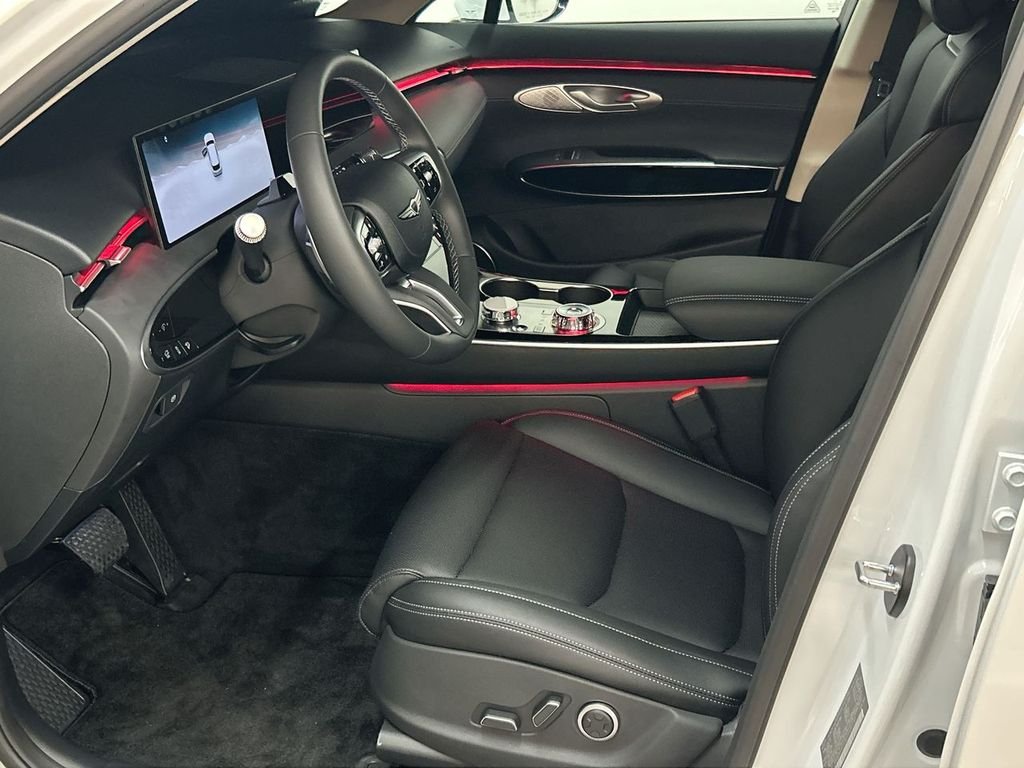 2026 GENESIS GV70 Standard - Photo 11
