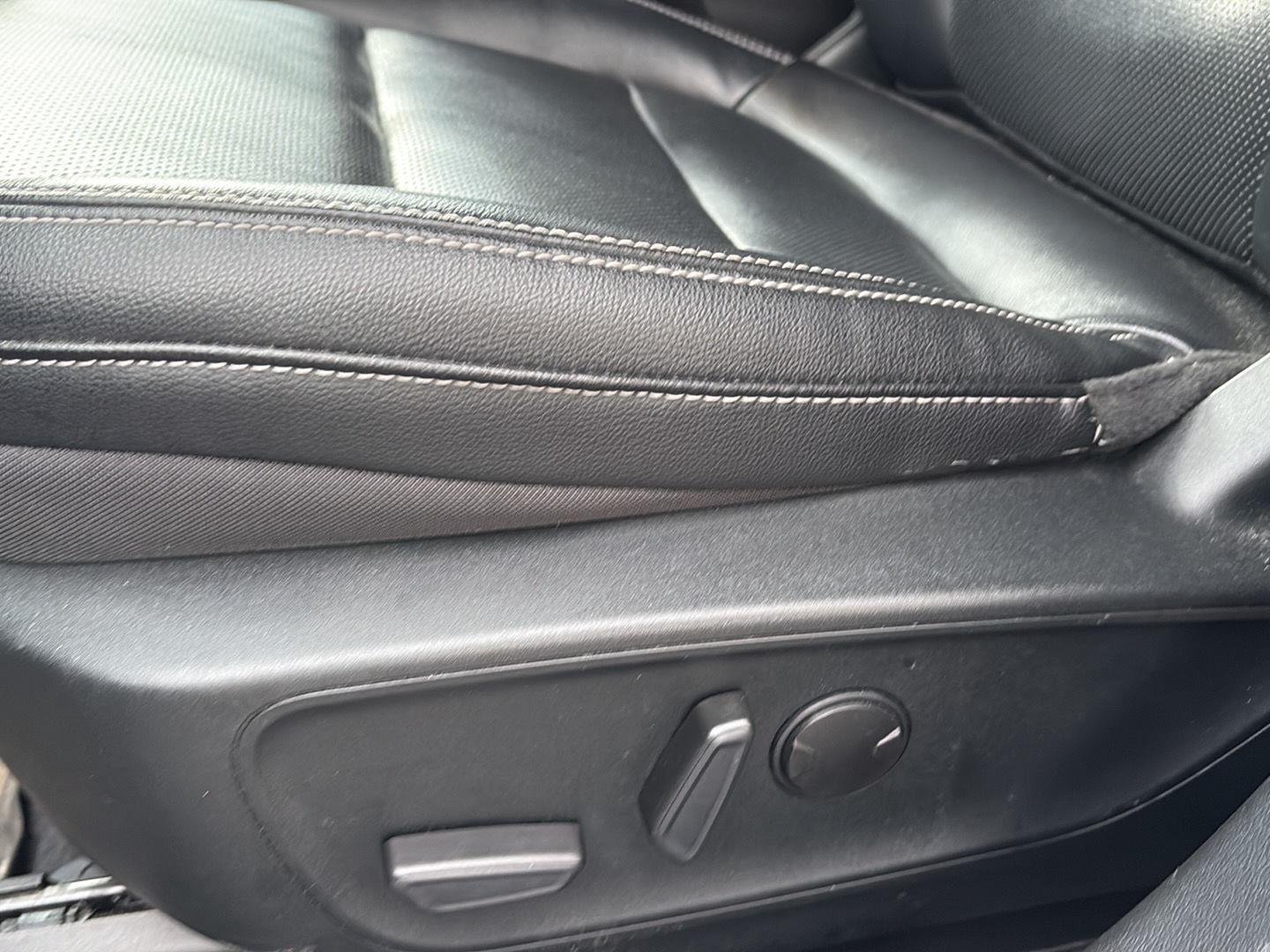 Used 2022 Carbonized Gray Ford SEL image 5