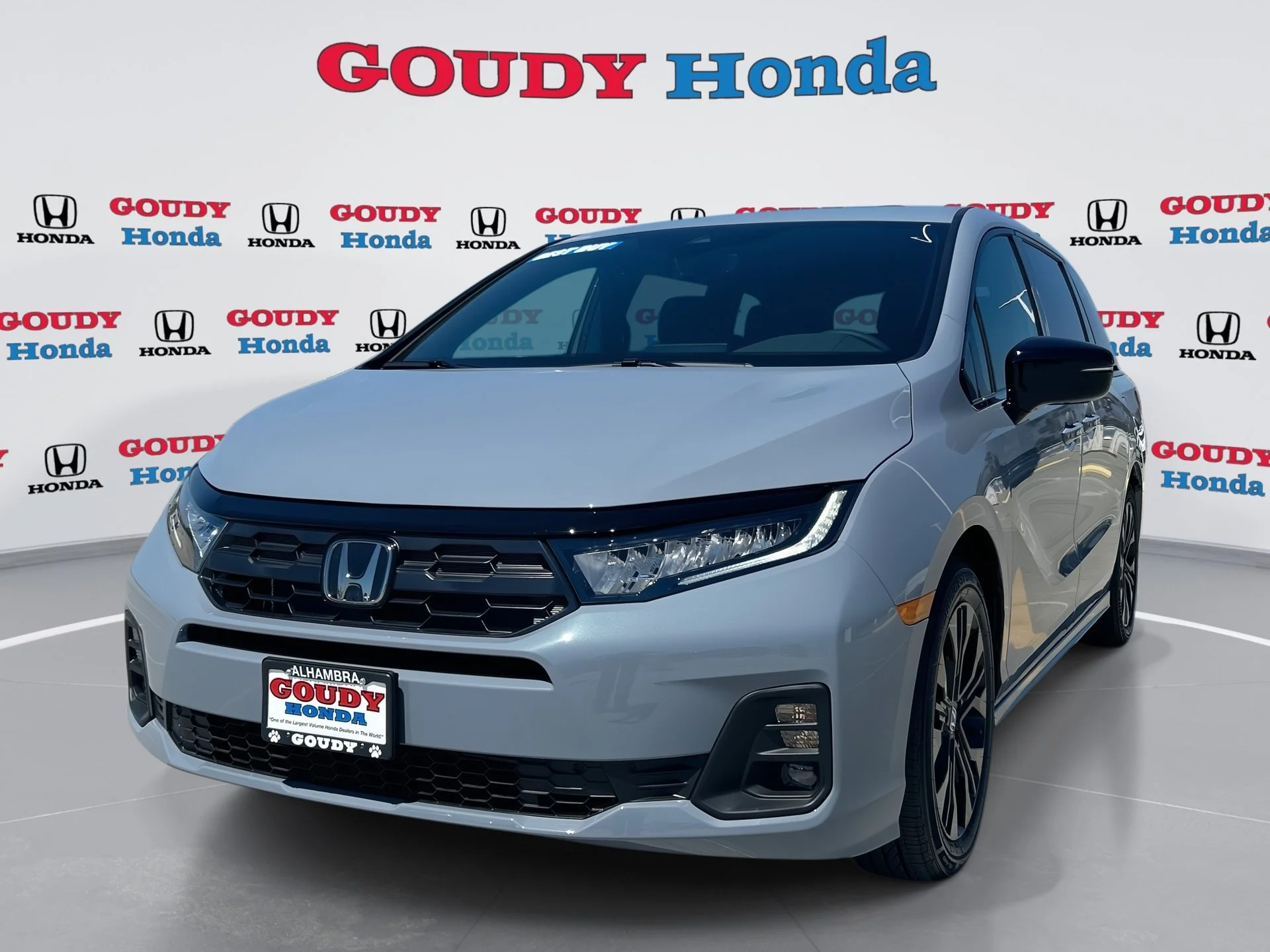 New 2026 Sonic Gray Pearl Honda Sport-L image 1