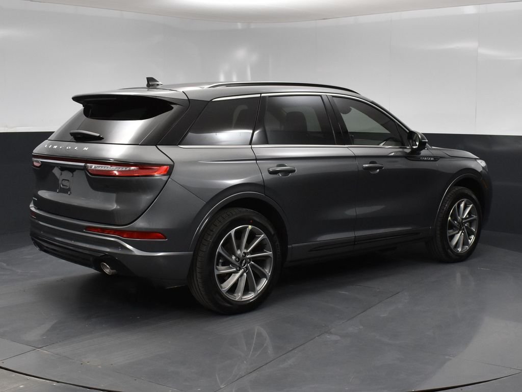 2025 Lincoln Corsair Grand Touring photo 2