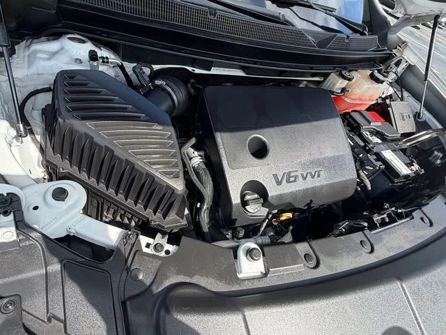 Used 2020 White Chevrolet 3LT image 22