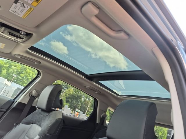 New 2027 Heritage Blue Kia SX Prestige image 22