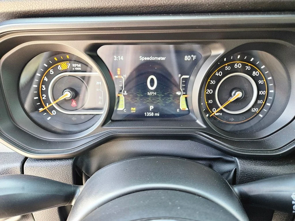 Used 2026 Green Jeep Sport S image 29