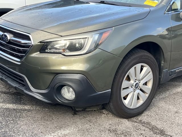 Used 2019 Green Subaru 2.5i Premium image 8