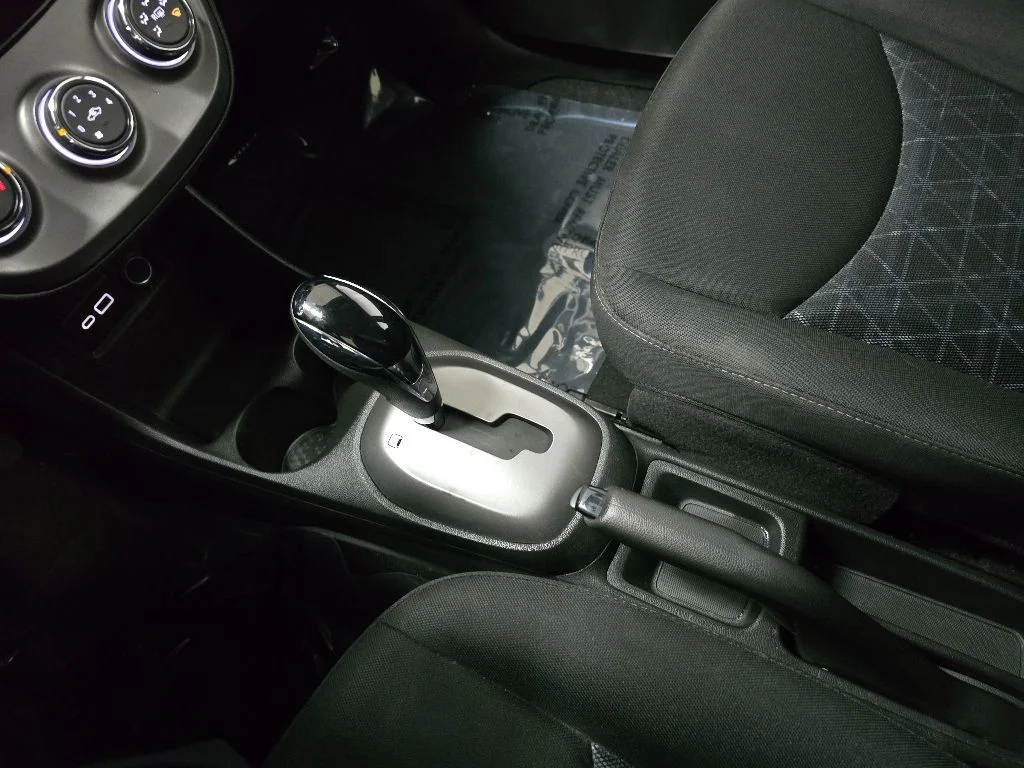 Used 2020 Summit White Chevrolet 1LT image 26