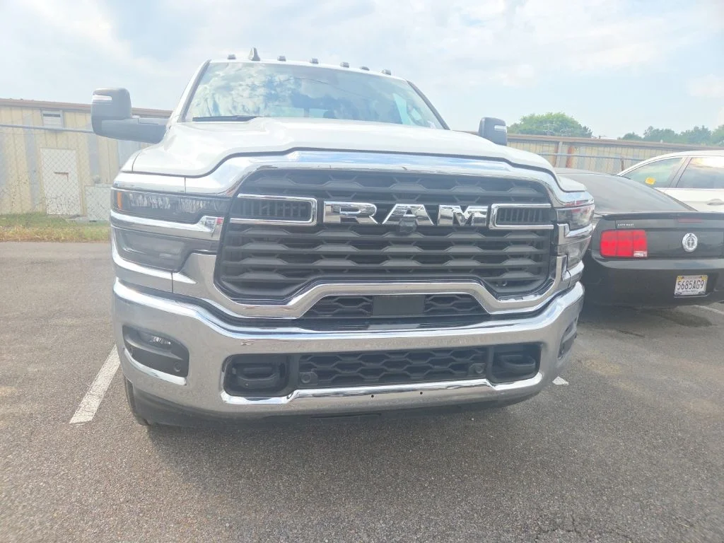 Used 2025 White Ram Tradesman image 2