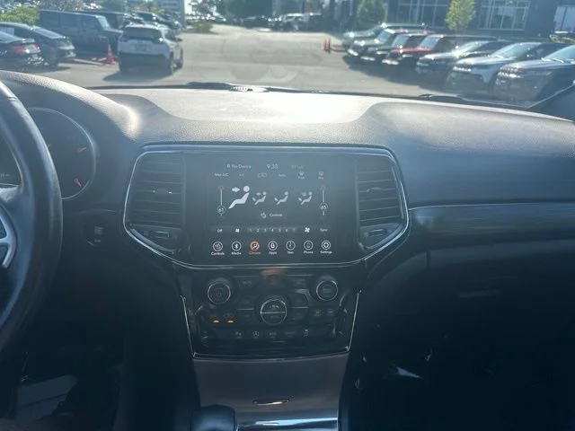 Used 2021 White Jeep Laredo X image 23