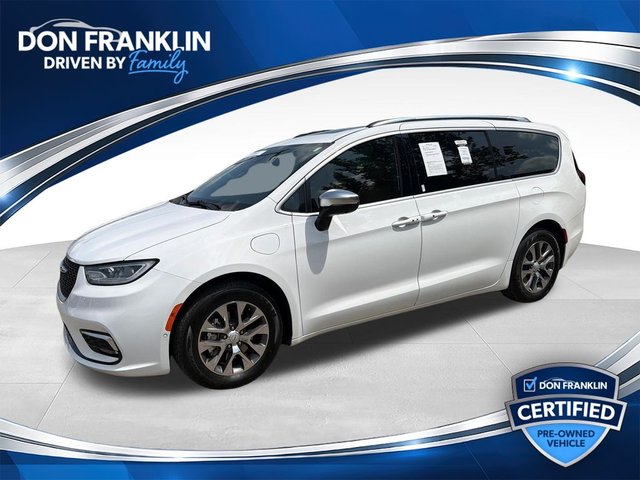 2026 Chrysler Pacifica Hybrid Pinnacle