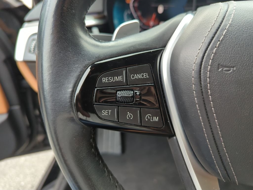 Used 2021 Black BMW 540i image 21