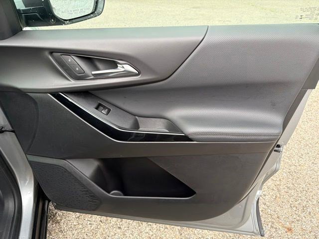 Used 2026 Sterling Gray Metallic Chevrolet AWD LT image 17