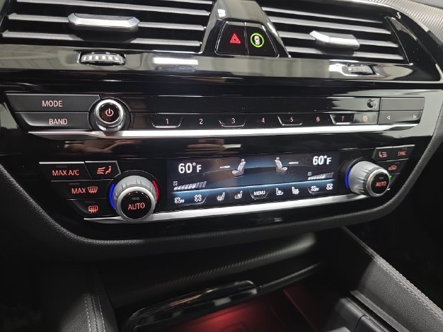 Used 2020 Singapore Gray Metallic BMW Competition image 23