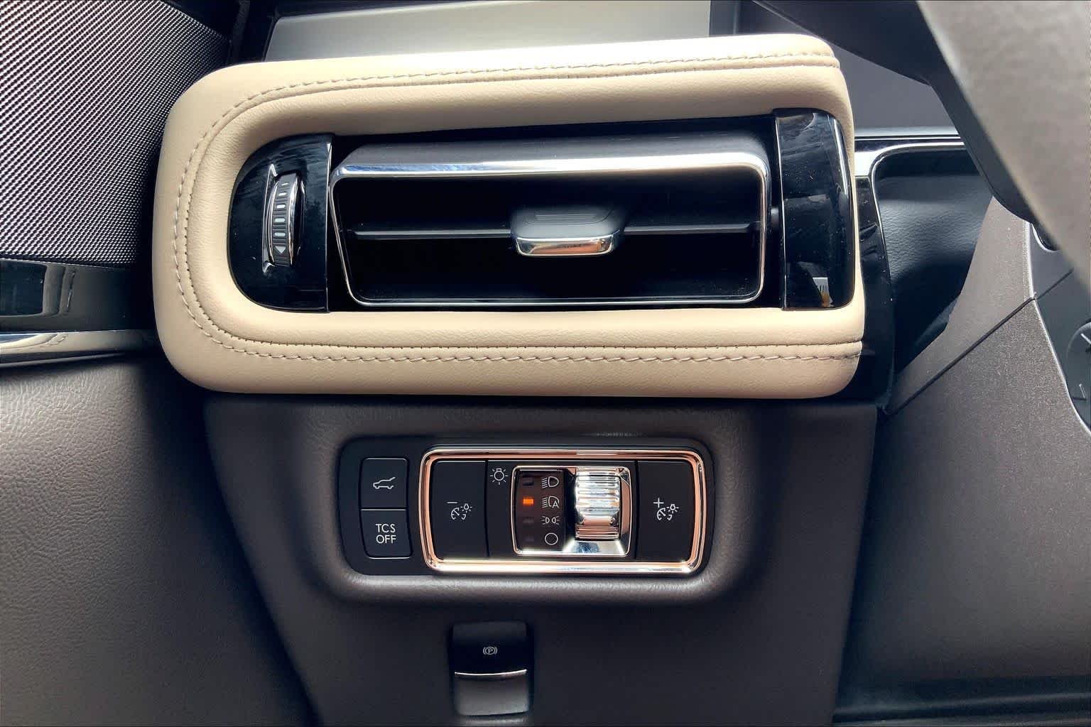 Used 2023 Flight Blue Lincoln Standard image 32