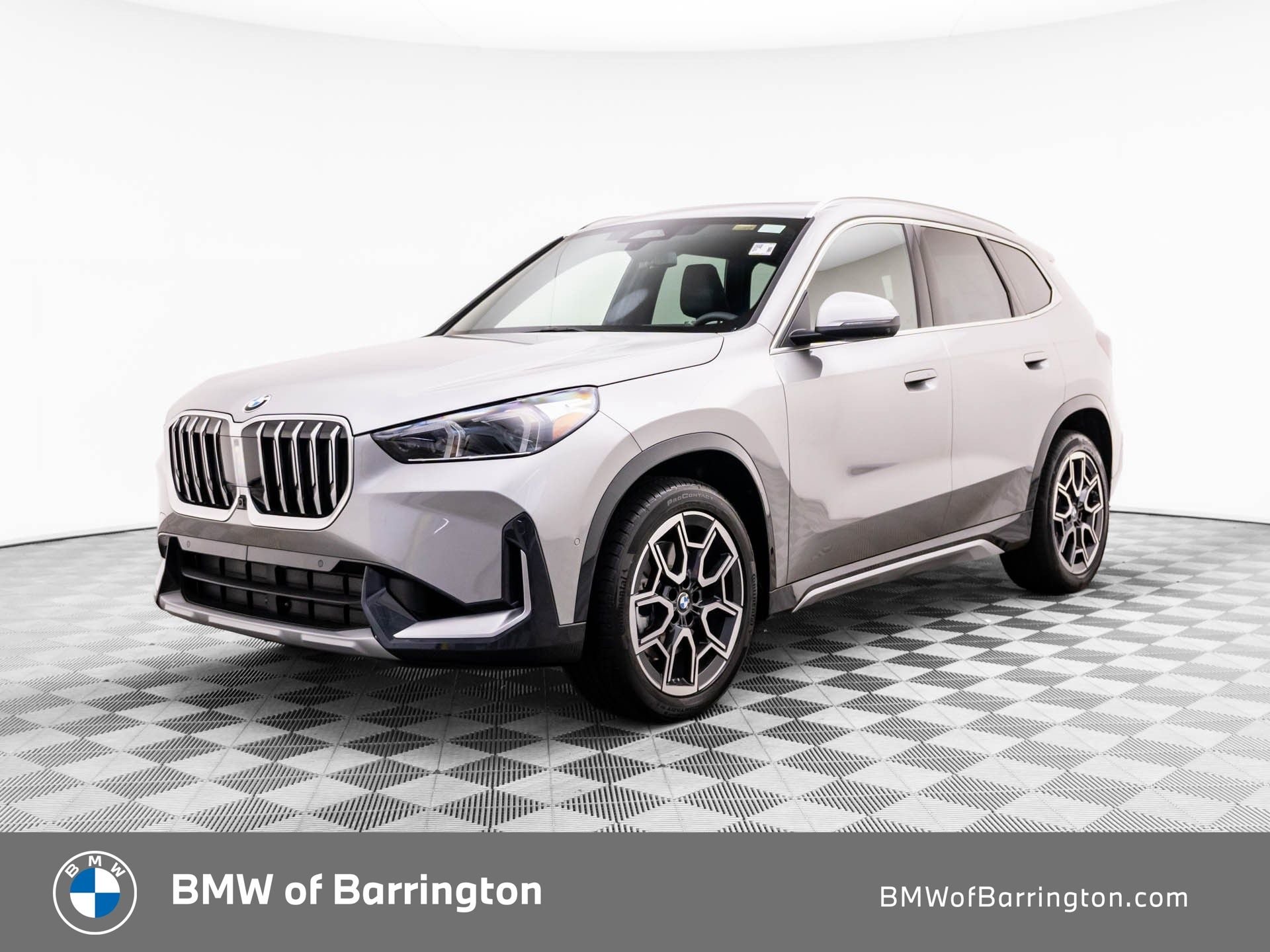 New 2026 Space Silver Metallic BMW xDrive28i image 1