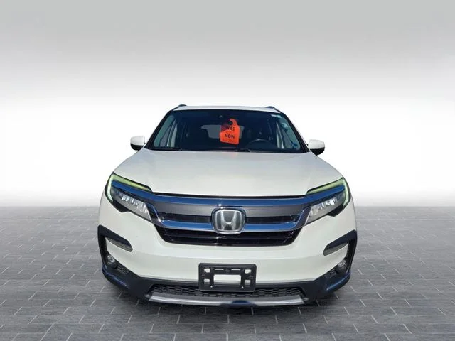 Used 2019 White Honda Touring image 2