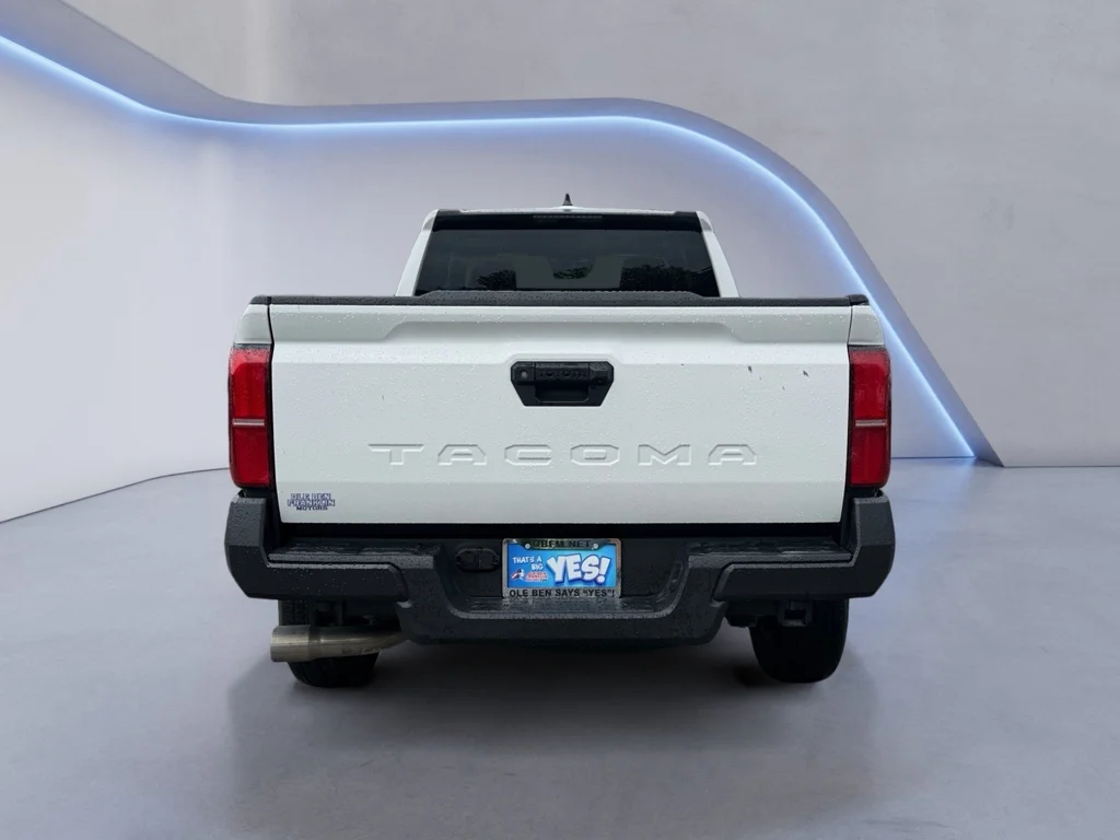 Used 2024 Ice Cap Toyota SR image 4
