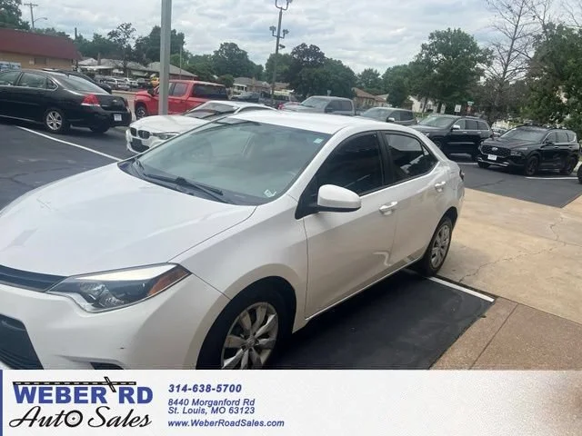 Used 2014 White Toyota L image 1