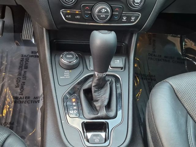 Used 2019 Green Jeep Limited image 20