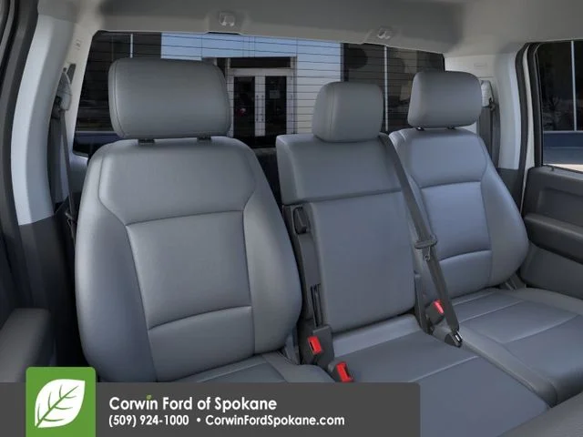 2025 Ford F-600 Super Duty Chassis Cab XL - Photo 10