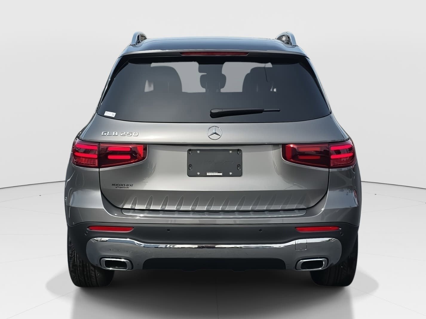 New 2026 Mountain Grey Metallic Mercedes-Benz GLB250 image 6