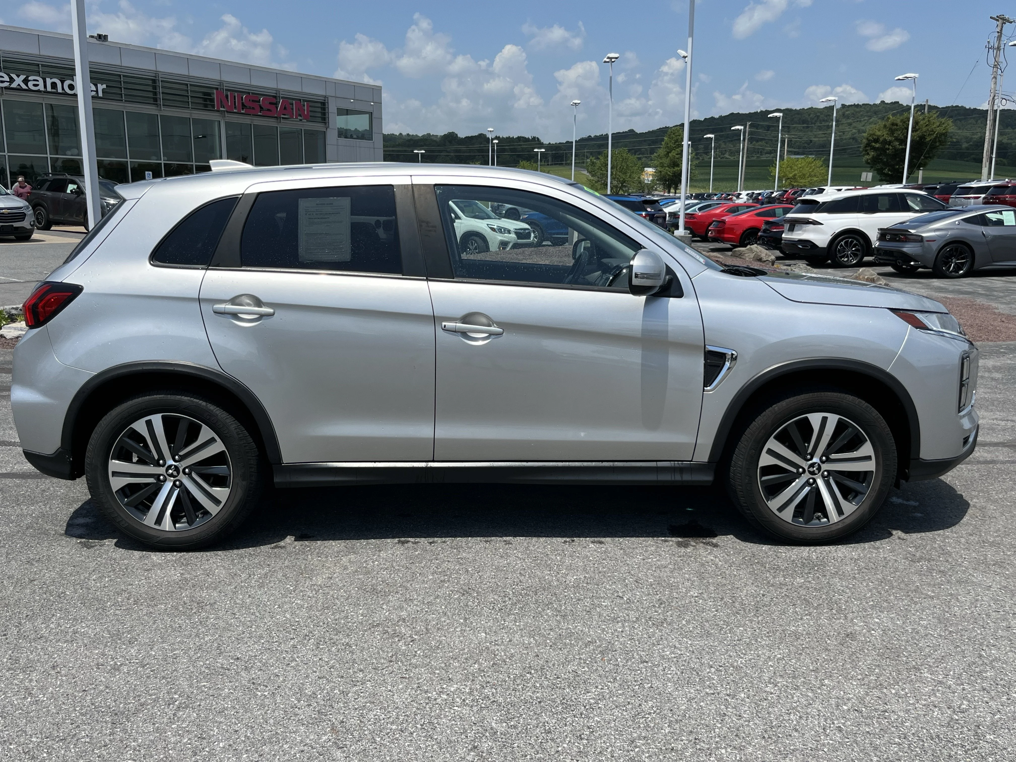 Used 2020 Alloy Silver Metallic Mitsubishi  image 2
