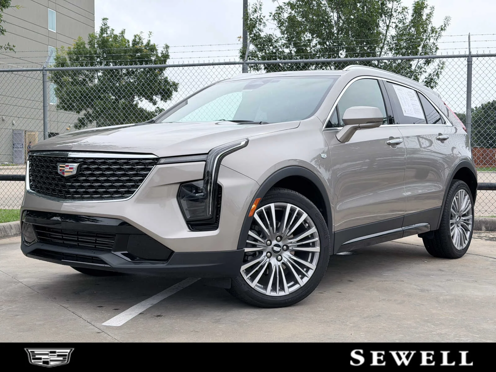 2024 Cadillac XT4 Premium Luxury's photo