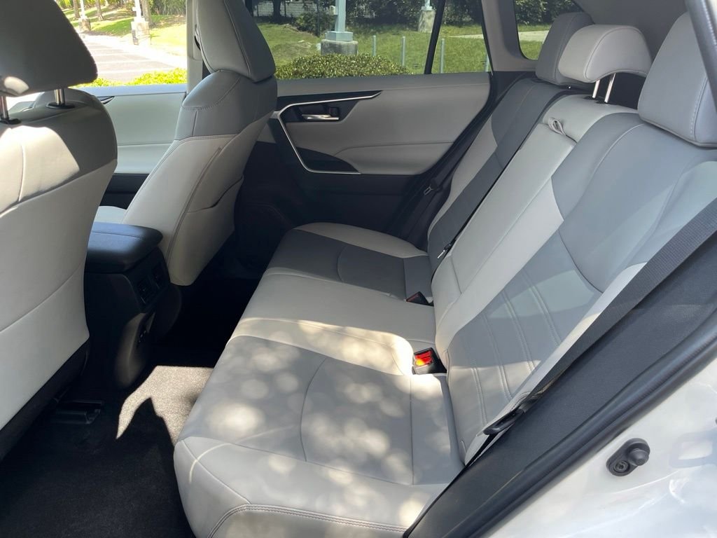 Used 2025 Beige Toyota XLE Premium image 30