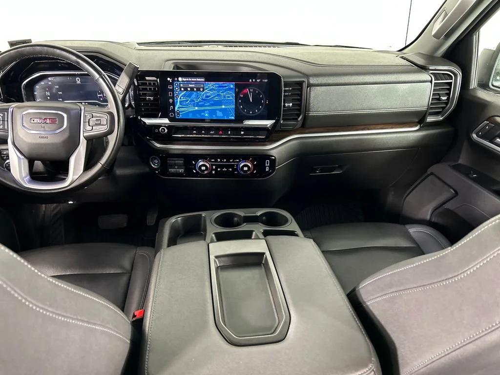 Used 2025 Onyx Black GMC SLT image 21