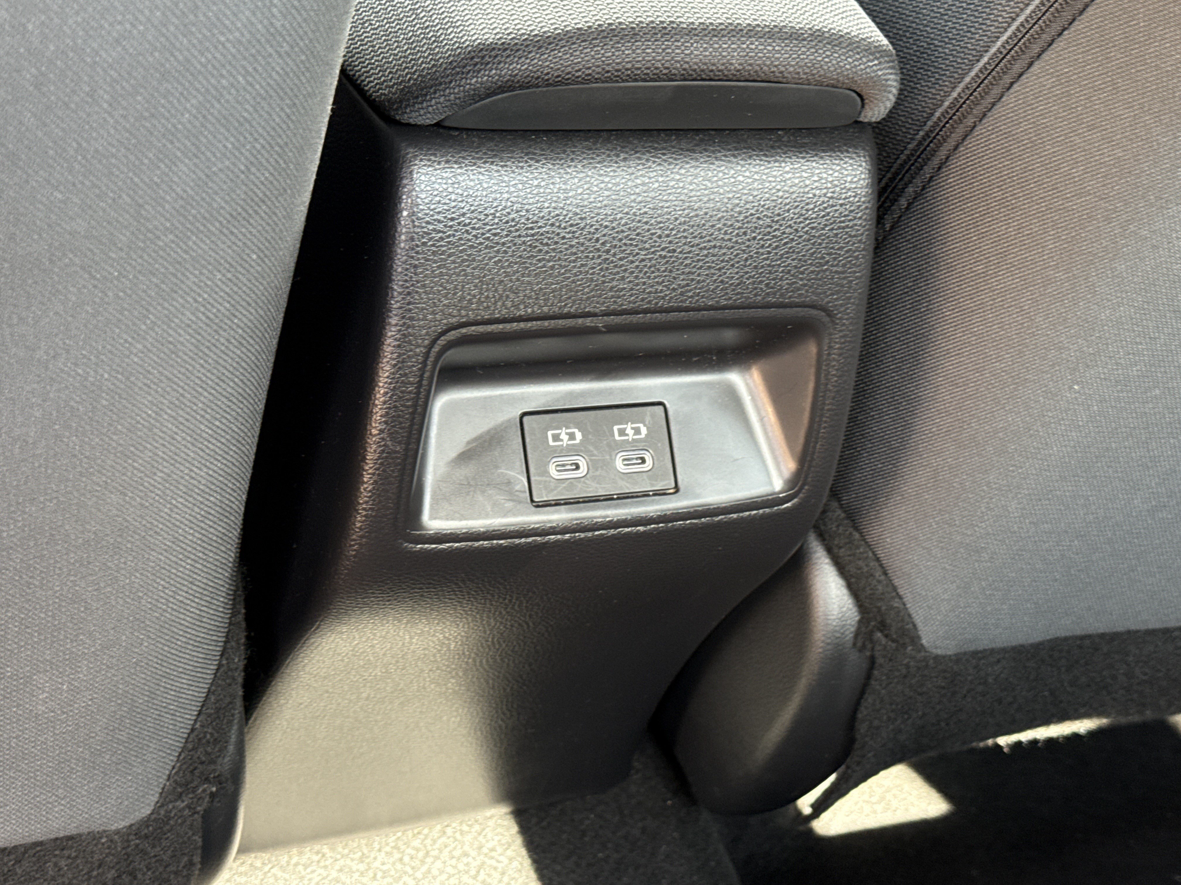 Used 2025 Ice Cap Toyota LE image 14