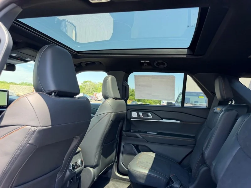 New 2026 Vapor Blue Metallic Ford Tremor image 12