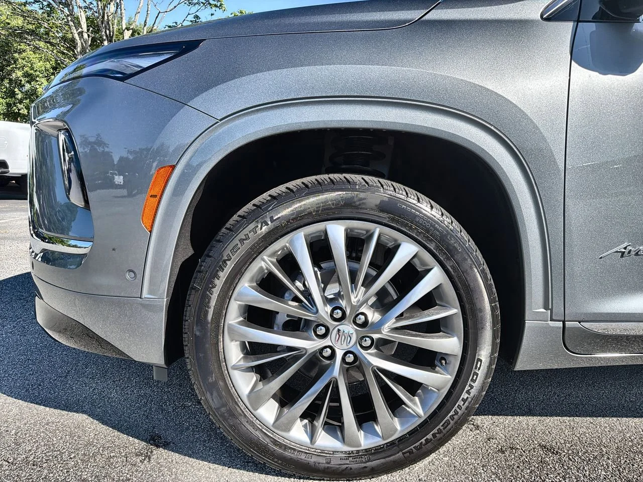 New 2026 Moonstone Gray Metallic Buick Avenir image 28