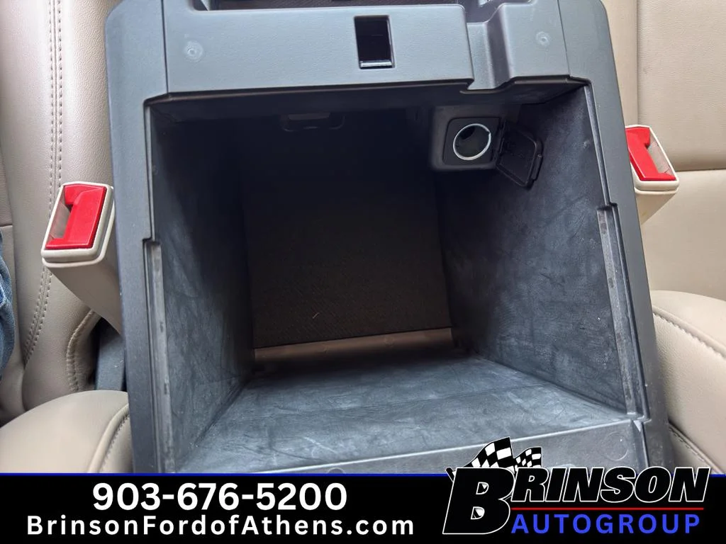 Used 2023 Star White Metallic Tri-Coat Ford XLT image 33