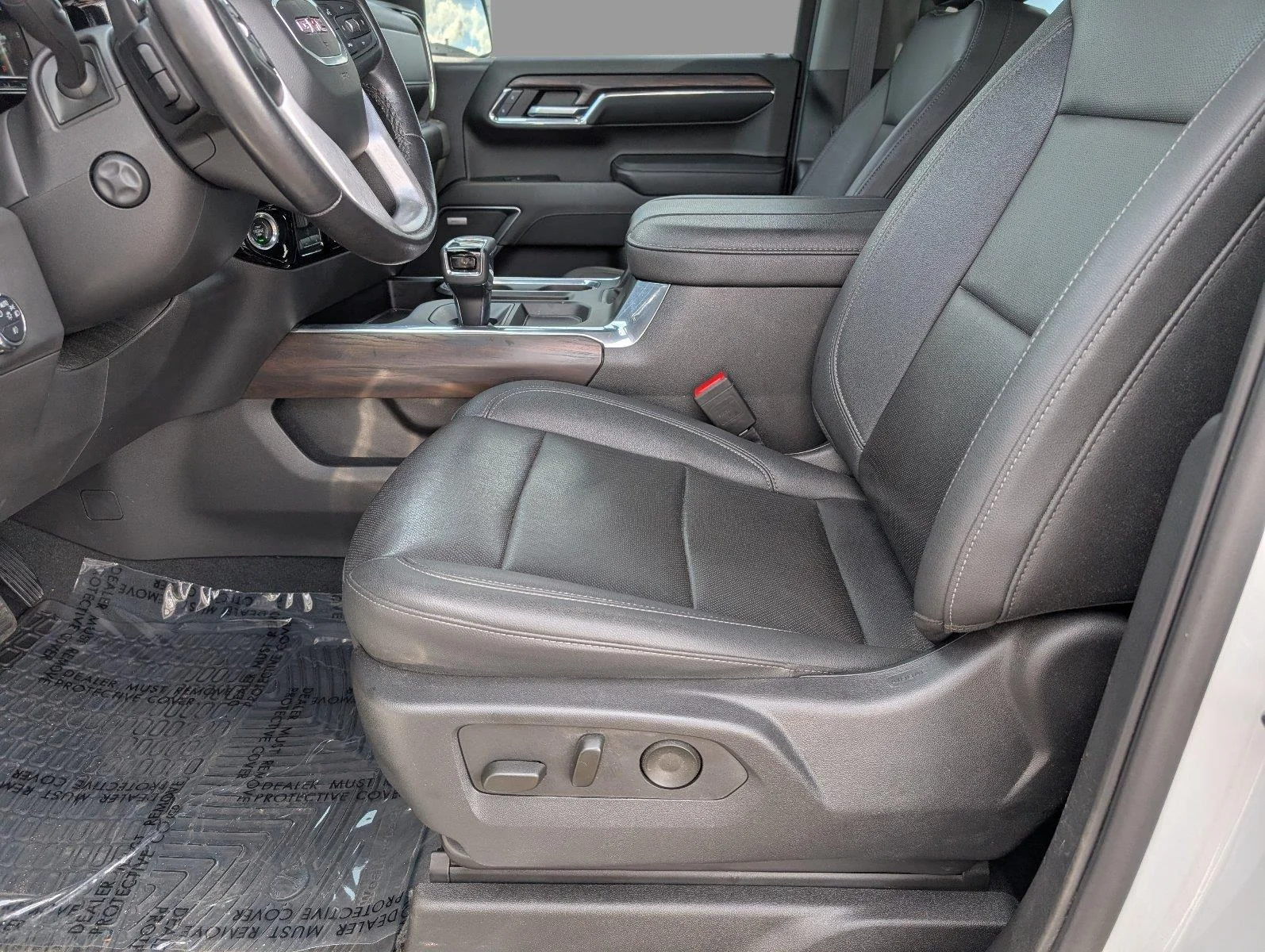 Used 2023 SUMMIT WHITE GMC SLT image 14
