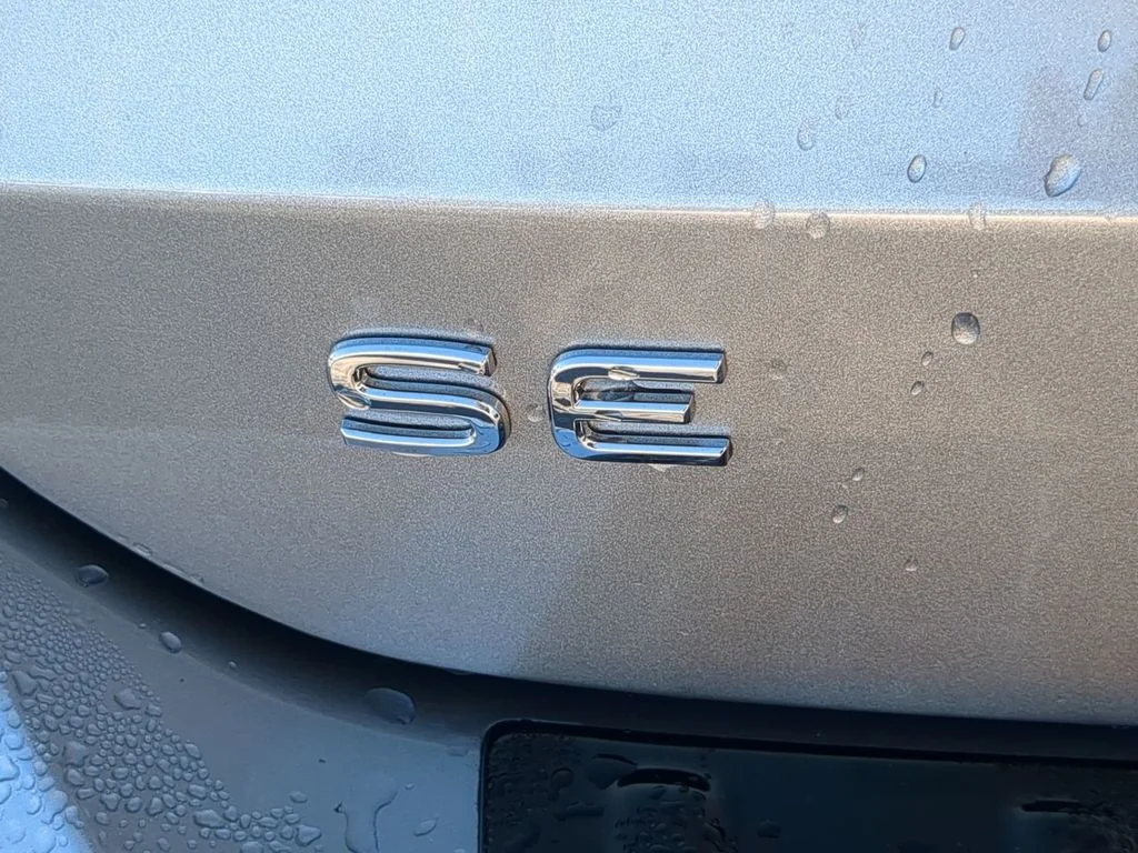 New 2026 Silver Volkswagen 1.5T SE image 10