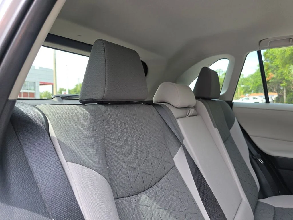 Used 2025 Silver Toyota XLE image 18