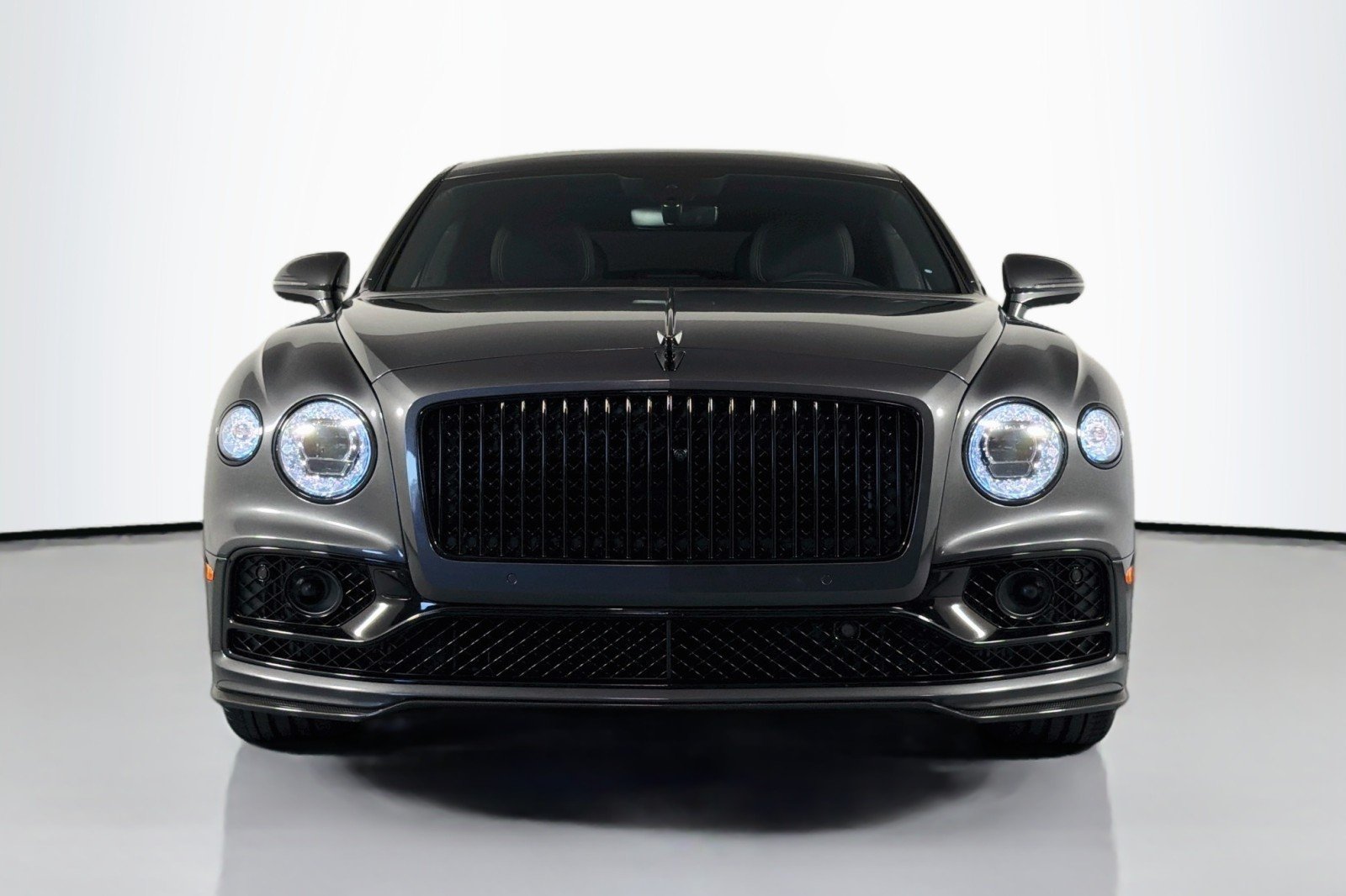 Used 2021 GRAY Bentley W12 image 2