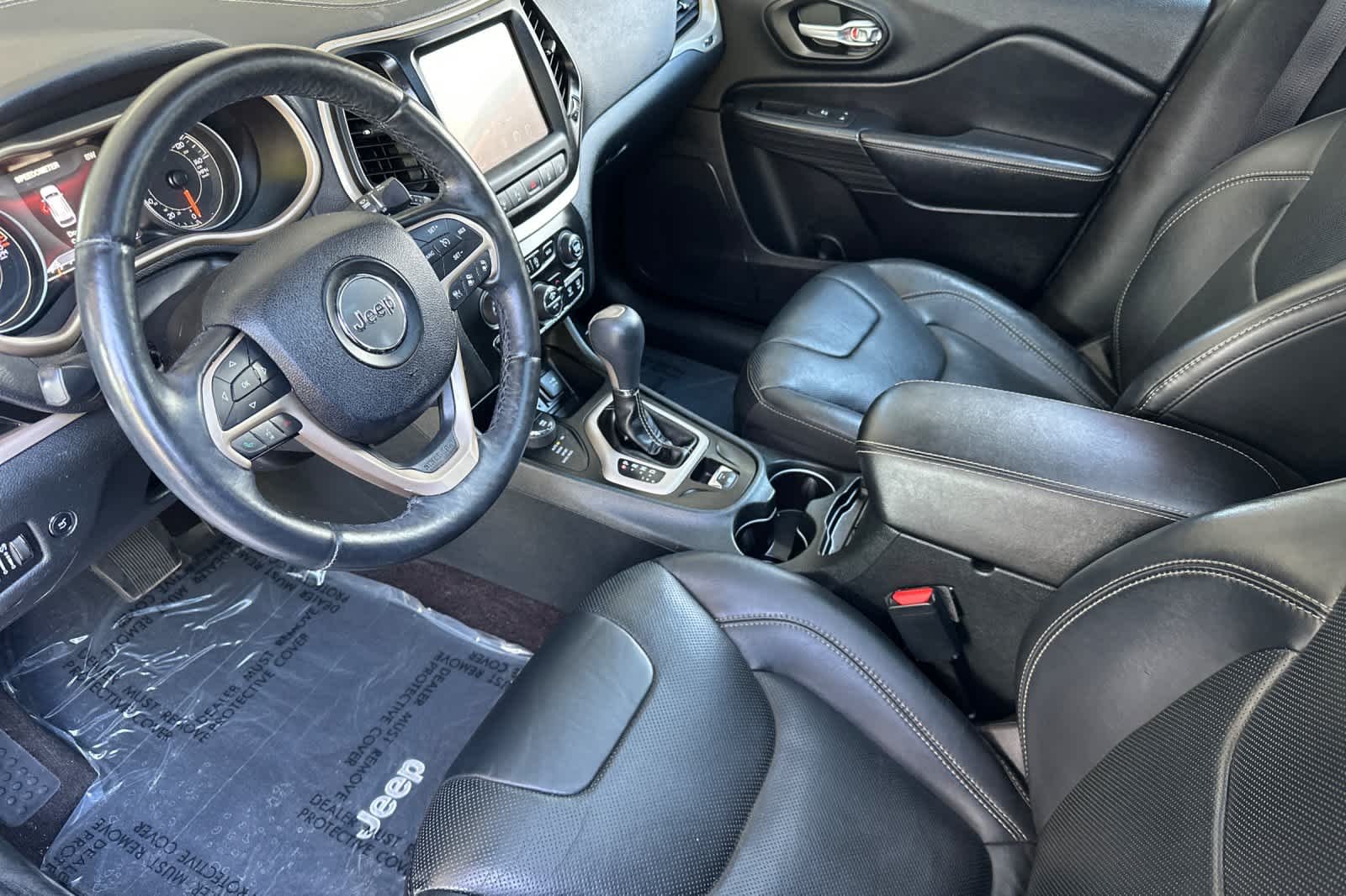 Used 2016 Bright White Clearcoat Jeep Limited image 11