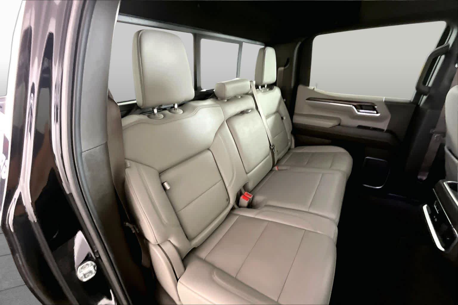 Used 2023 Onyx Black GMC SLT image 19